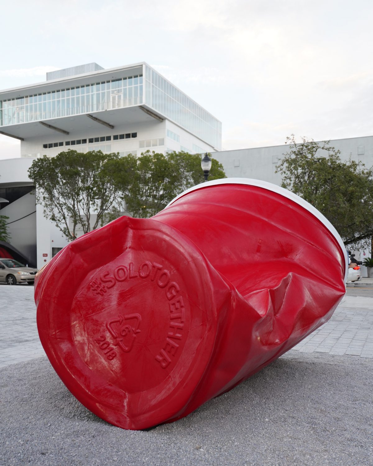 Paula Crown's SOLO Cup Sculpture Brings Miami Together for the Beaches